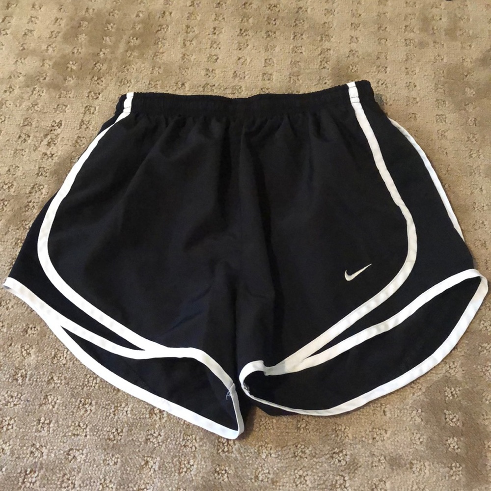 Women’s Nike short